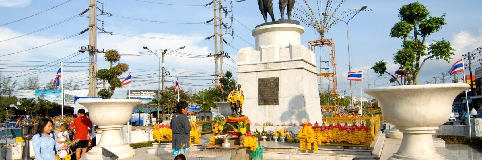 Monumento alle 2 Eroine